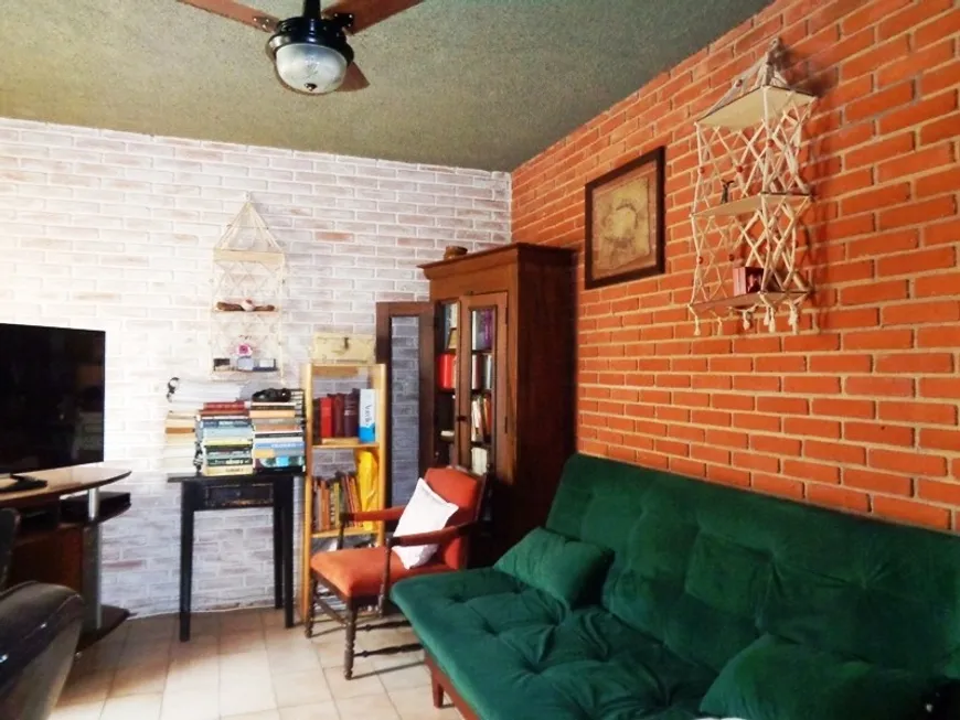 Foto 1 de Casa com 2 Quartos à venda, 60m² em São Dimas, Piracicaba