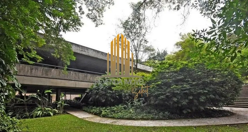 Foto 1 de Casa com 3 Quartos à venda, 976m² em Cidade Jardim, São Paulo