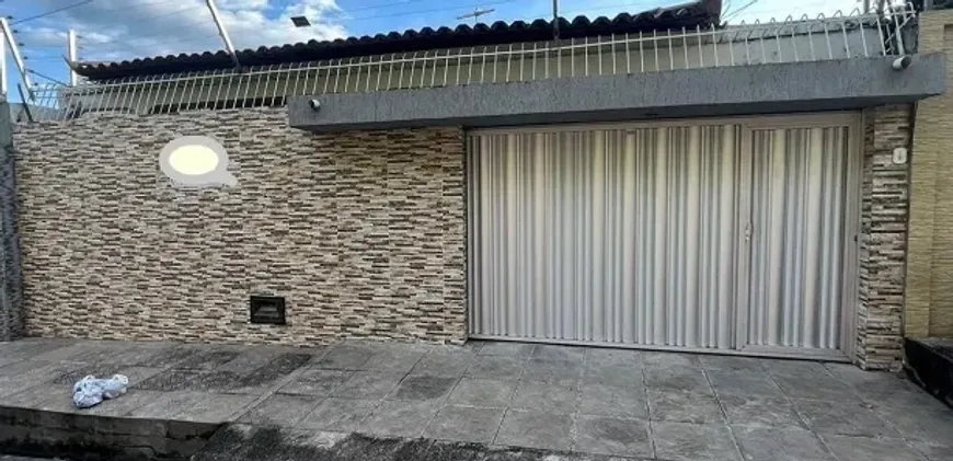 Foto 1 de Casa com 2 Quartos à venda, 120m² em Itinga, Lauro de Freitas