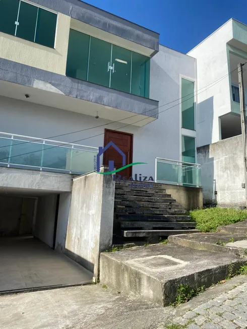 Foto 1 de Casa com 3 Quartos à venda, 111m² em Arsenal, São Gonçalo