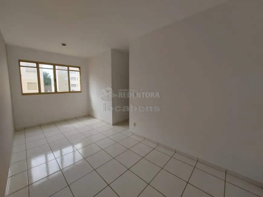 Foto 1 de Apartamento com 3 Quartos para alugar, 63m² em Rio das Flores, São José do Rio Preto