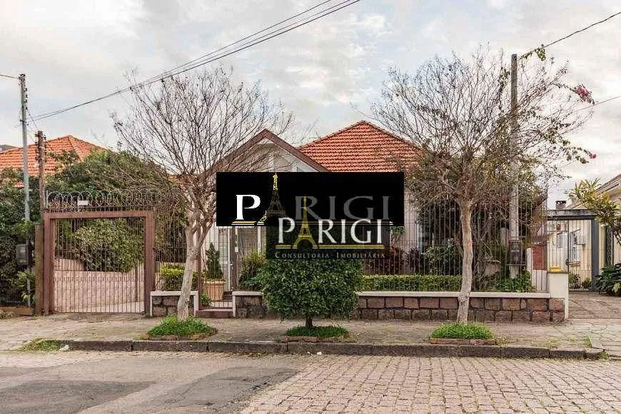 Foto 1 de Casa com 3 Quartos à venda, 206m² em São João, Porto Alegre
