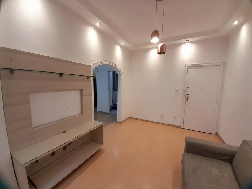 Foto 1 de Apartamento com 2 Quartos à venda, 70m² em Laranjeiras, Rio de Janeiro