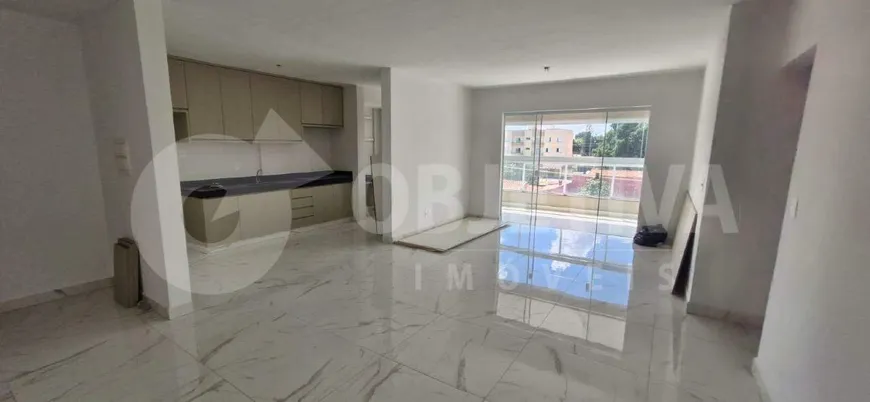 Foto 1 de Apartamento com 3 Quartos para alugar, 100m² em Santa Mônica, Uberlândia