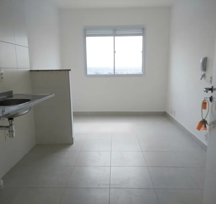 Foto 1 de Apartamento com 2 Quartos à venda, 32m² em Vila Curuçá, São Paulo