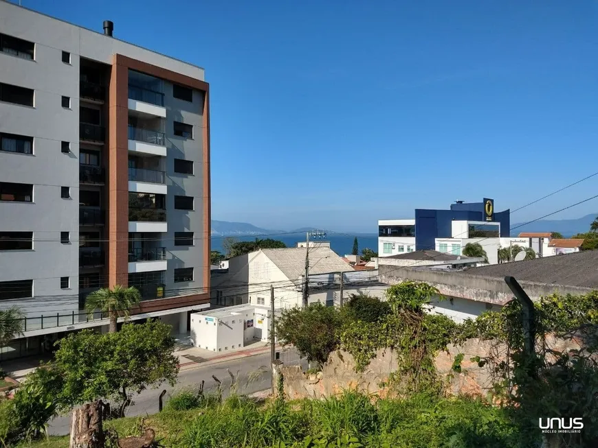 Foto 1 de Lote/Terreno à venda, 423m² em Centro, São José