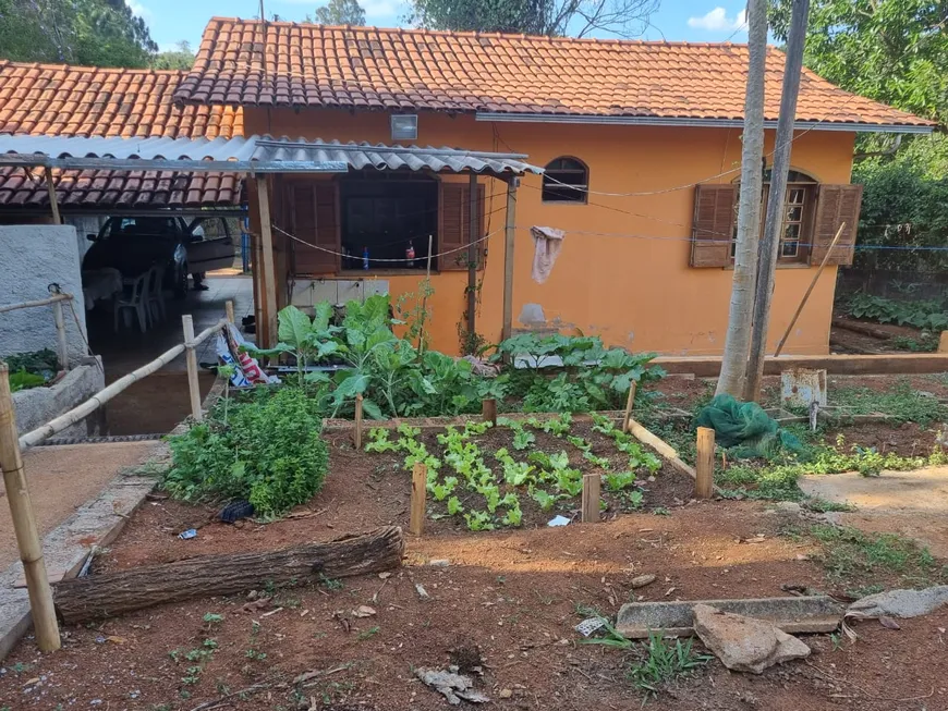 Foto 1 de Fazenda/Sítio à venda, 800m² em Paraíso, Mateus Leme