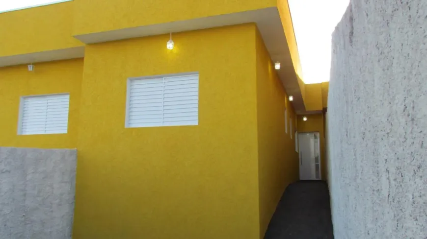 Foto 1 de Casa com 2 Quartos à venda, 71m² em Centro, Jarinu