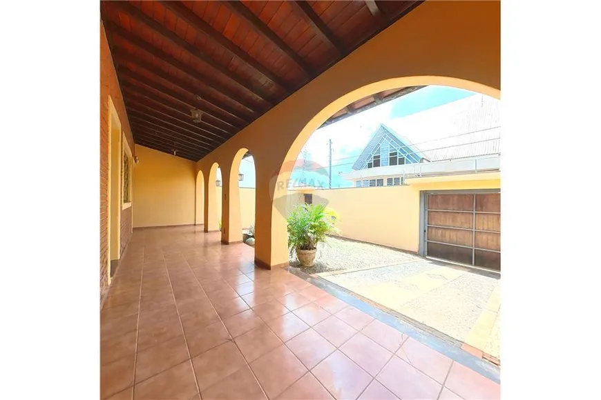 Foto 1 de Casa com 3 Quartos à venda, 187m² em Jardim Belvedere, Araras