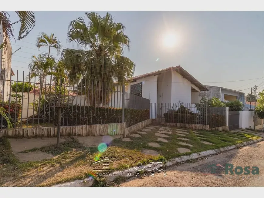 Foto 1 de Sobrado com 4 Quartos à venda, 280m² em Boa Esperança, Cuiabá