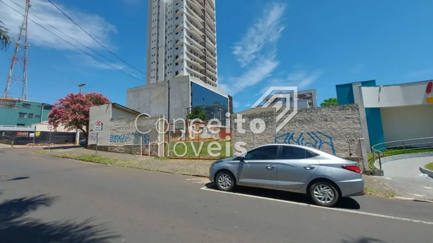 Foto 1 de Lote/Terreno à venda, 660m² em Centro, Ponta Grossa