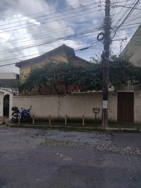 Foto 1 de Casa com 8 Quartos à venda, 380m² em Alto Barroca, Belo Horizonte