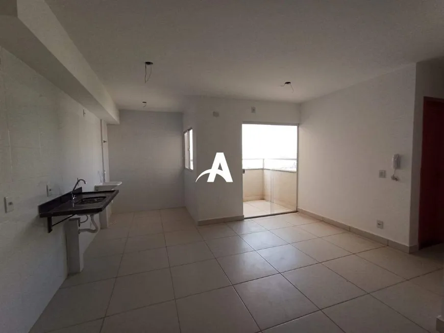 Foto 1 de Apartamento com 2 Quartos à venda, 56m² em Novo Mundo, Uberlândia