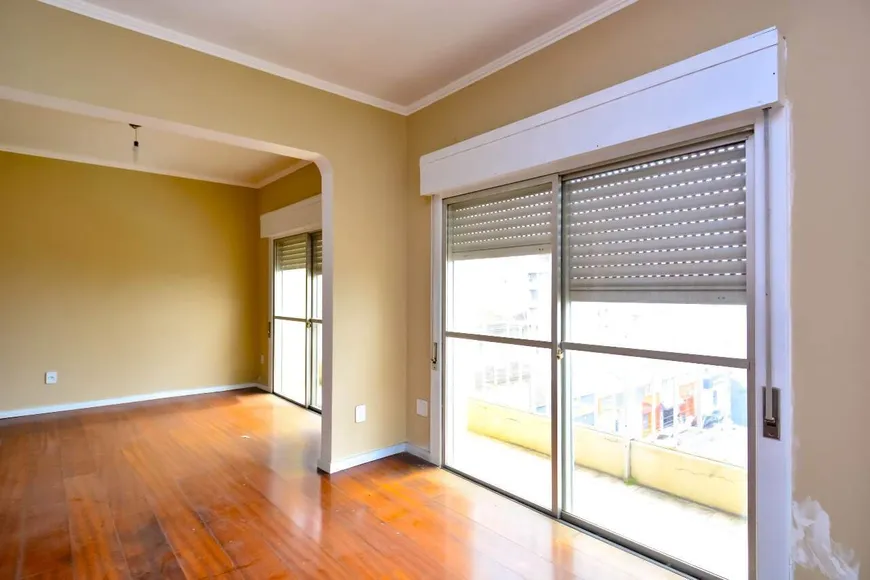 Foto 1 de Apartamento com 2 Quartos para alugar, 128m² em Centro, Pelotas