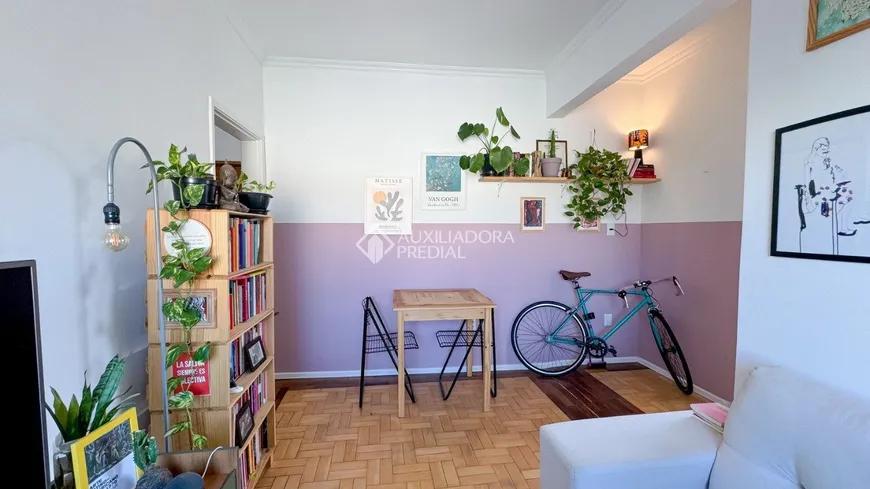 Foto 1 de Apartamento com 2 Quartos à venda, 50m² em Cidade Baixa, Porto Alegre