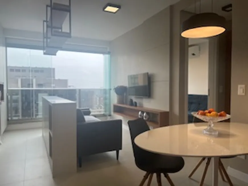 Foto 1 de Apartamento com 2 Quartos para alugar, 51m² em Vila Mariana, São Paulo