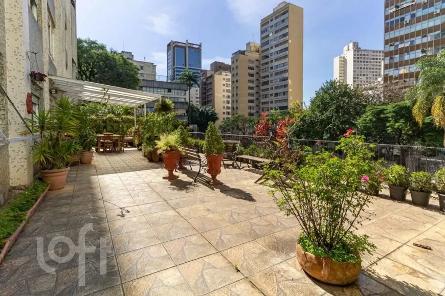 Foto 1 de Apartamento com 4 Quartos à venda, 230m² em Santa Cecília, São Paulo