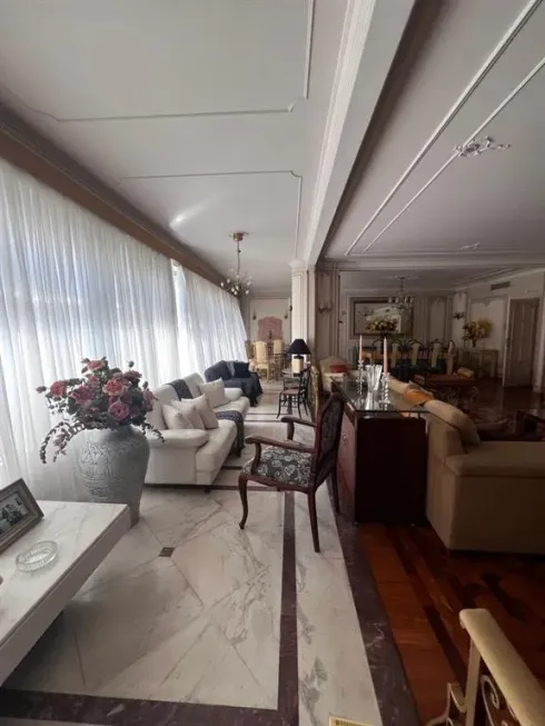 Foto 1 de Apartamento com 4 Quartos à venda, 380m² em Copacabana, Rio de Janeiro
