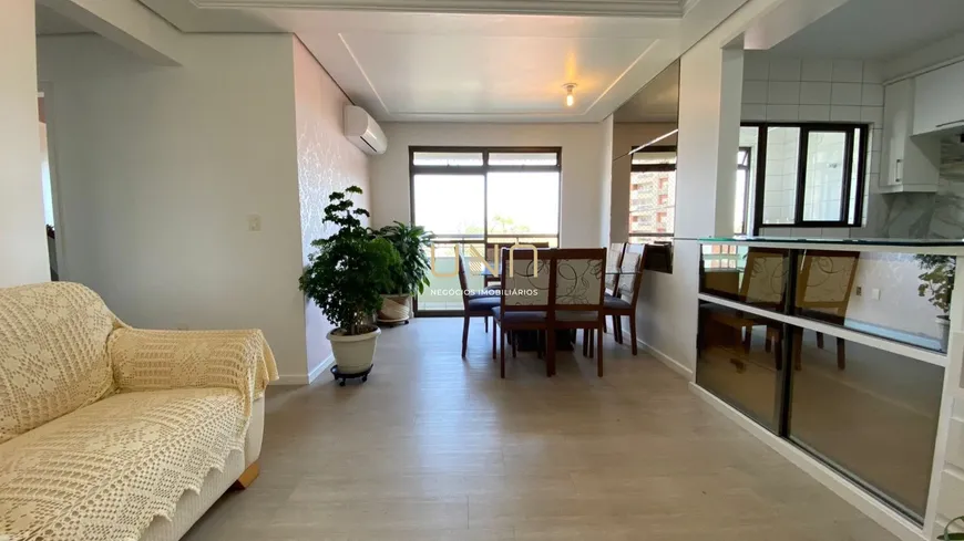 Foto 1 de Apartamento com 3 Quartos à venda, 98m² em Estreito, Florianópolis