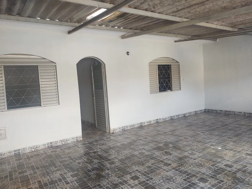 Foto 1 de Casa com 2 Quartos à venda, 112m² em Samambaia Norte, Brasília