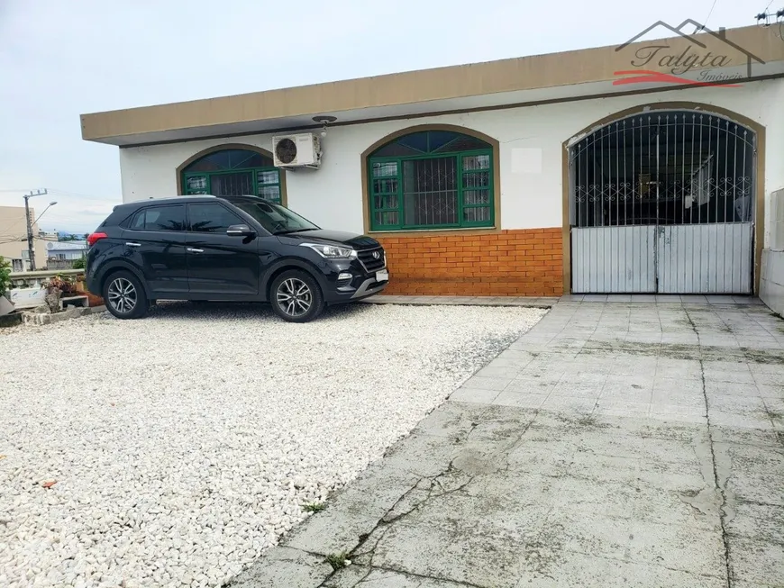 Foto 1 de Casa com 3 Quartos à venda, 235m² em Praia Comprida, São José