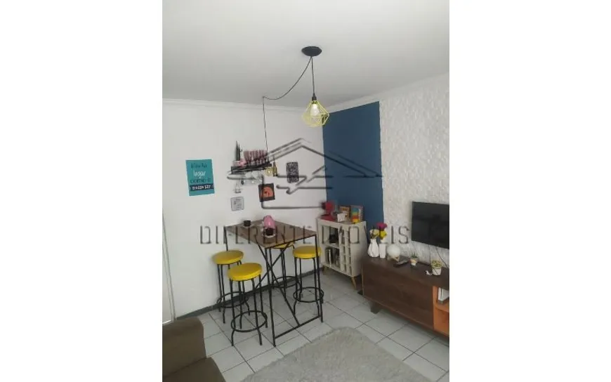 Foto 1 de Apartamento com 2 Quartos à venda, 52m² em Conjunto Residencial José Bonifácio, São Paulo