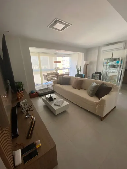 Foto 1 de Apartamento com 3 Quartos à venda, 200m² em Barra da Tijuca, Rio de Janeiro