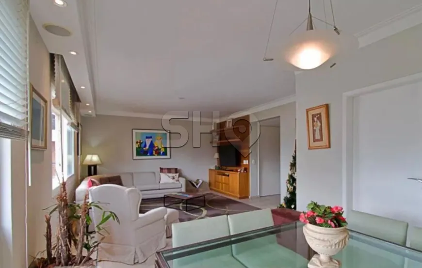 Foto 1 de Apartamento com 4 Quartos à venda, 190m² em Real Parque, São Paulo