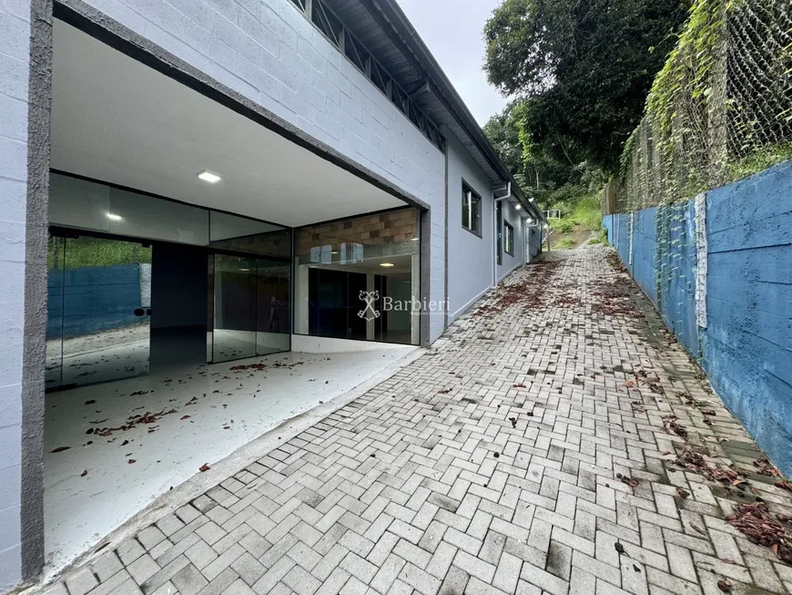 Foto 1 de Galpão/Depósito/Armazém com 2 Quartos para alugar, 370m² em Velha, Blumenau