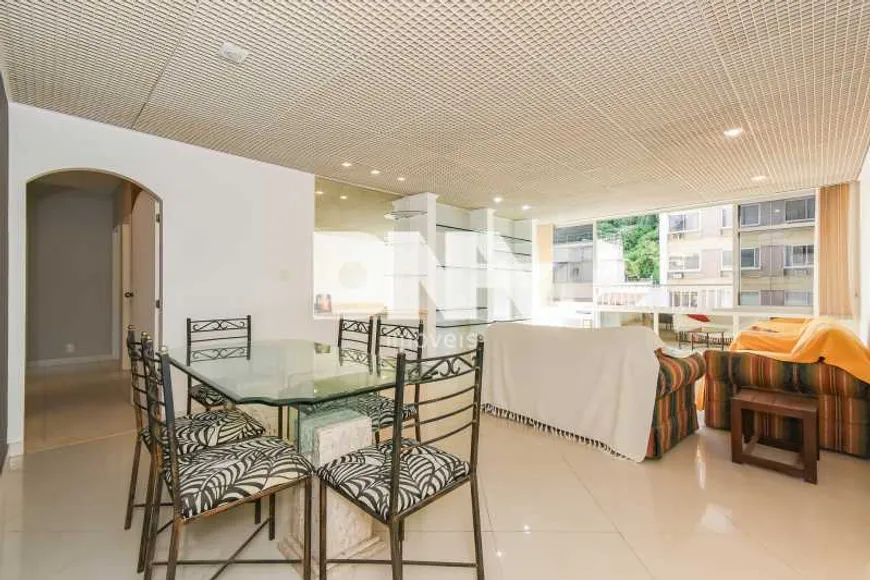 Foto 1 de Apartamento com 3 Quartos à venda, 165m² em Copacabana, Rio de Janeiro
