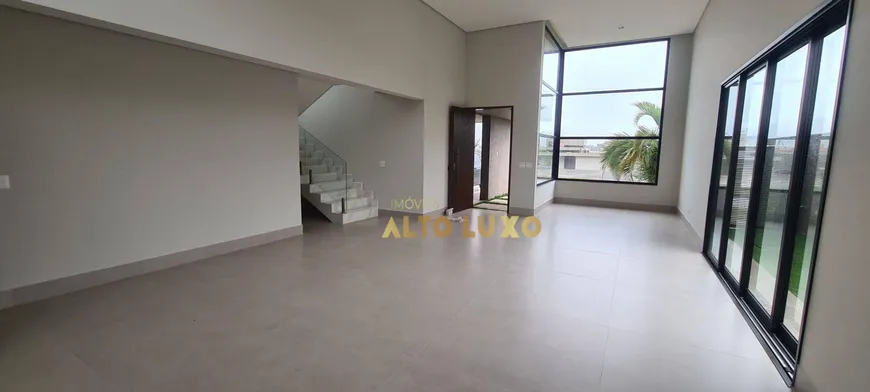 Foto 1 de Casa de Condomínio com 4 Quartos à venda, 329m² em Costa Laguna, Nova Lima