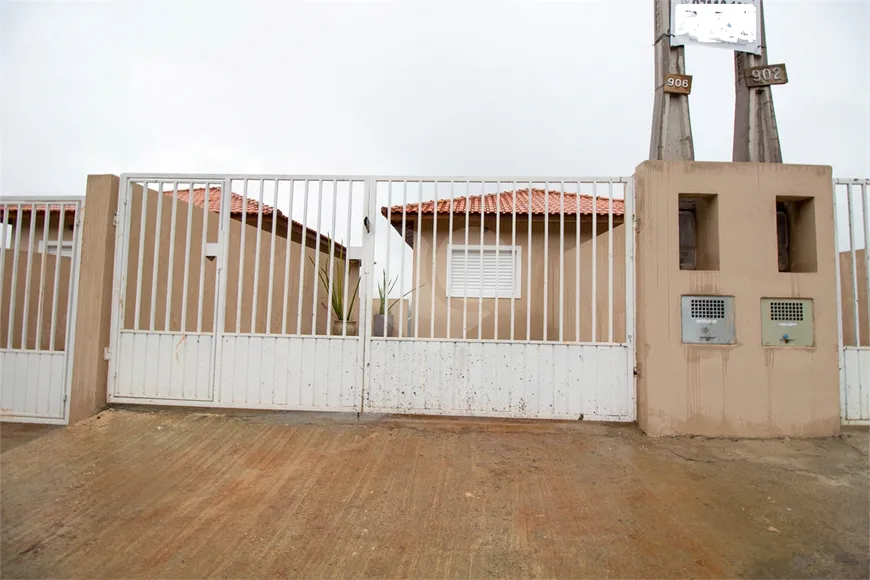 Foto 1 de Casa com 2 Quartos à venda, 68m² em Jardim Vitória, Mairinque