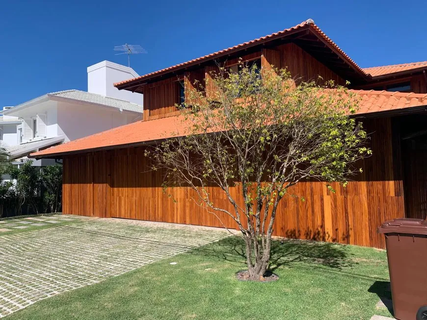 Foto 1 de Casa de Condomínio com 3 Quartos à venda, 400m² em Lagoa da Conceição, Florianópolis