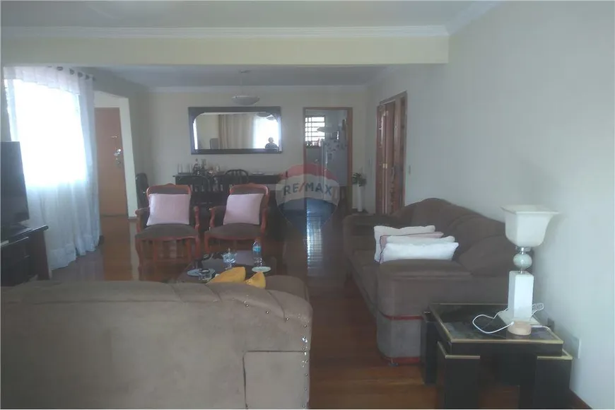 Foto 1 de Apartamento com 4 Quartos à venda, 204m² em Santa Tereza I, Barbacena