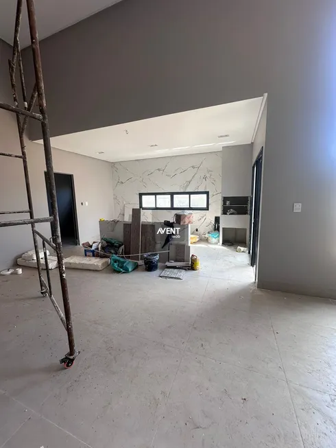 Foto 1 de Casa com 3 Quartos à venda, 245m² em Setor dos Funcionários, Goiânia