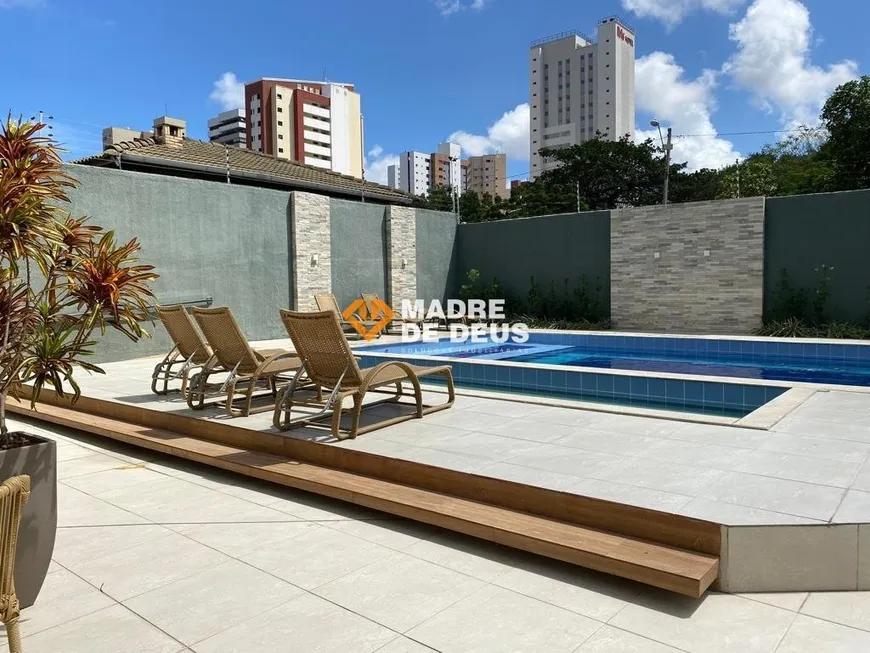 Foto 1 de Apartamento com 3 Quartos à venda, 204m² em Guararapes, Fortaleza