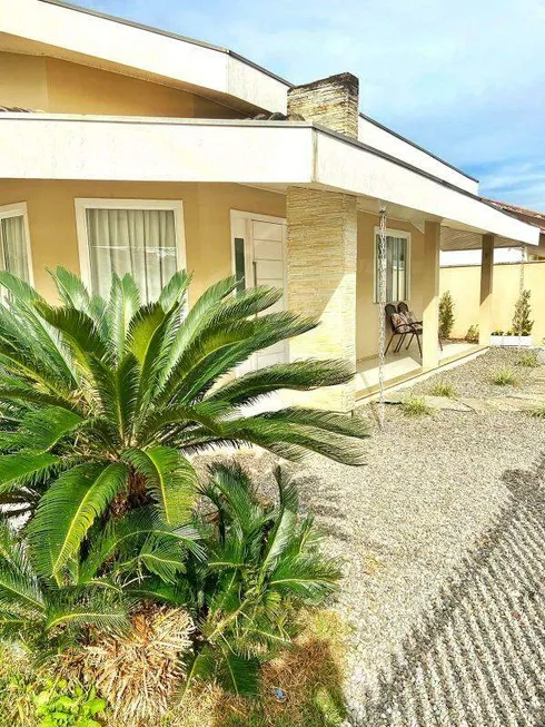 Foto 1 de Casa com 3 Quartos à venda, 200m² em Souza Cruz, Brusque