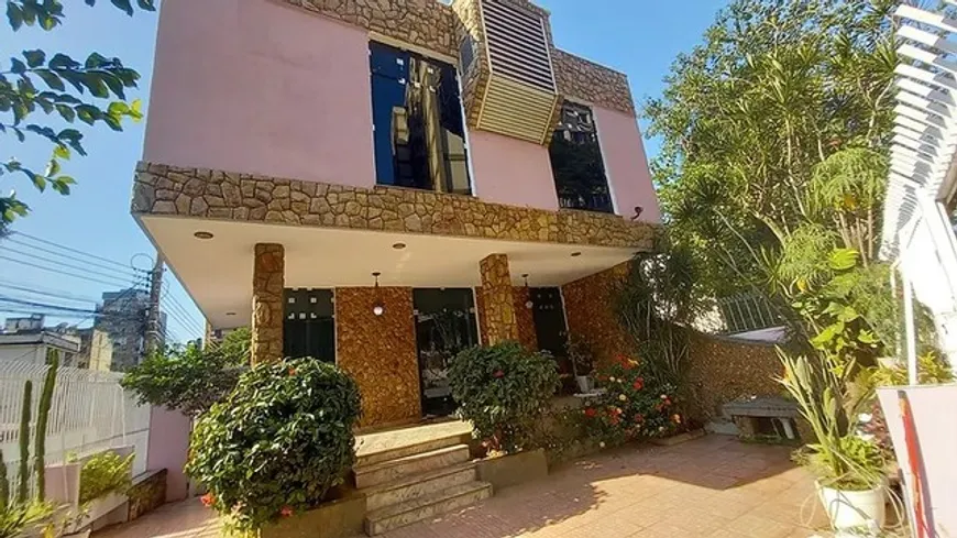 Foto 1 de Casa com 4 Quartos à venda, 360m² em Caonze, Nova Iguaçu