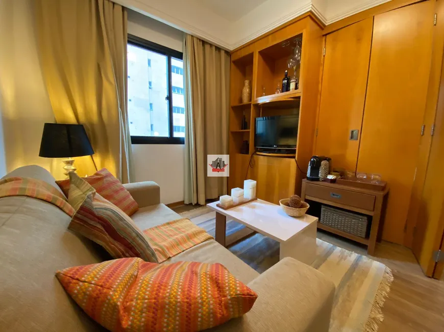 Foto 1 de Apartamento com 1 Quarto para alugar, 38m² em Indianópolis, São Paulo