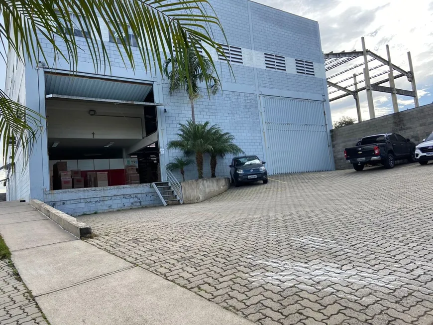 Foto 1 de Galpão/Depósito/Armazém para venda ou aluguel, 1000m² em Retiro Sao Joao, Sorocaba