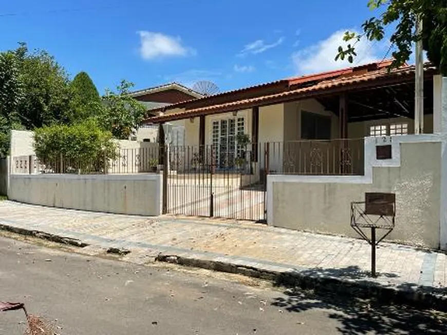 Foto 1 de Casa com 3 Quartos à venda, 167m² em CENTRO, Águas de São Pedro