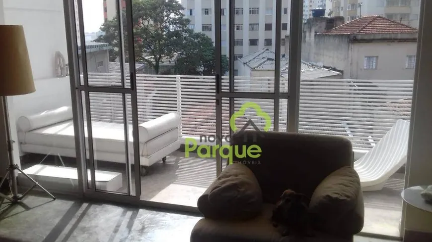 Foto 1 de Sobrado com 2 Quartos à venda, 210m² em Aclimação, São Paulo