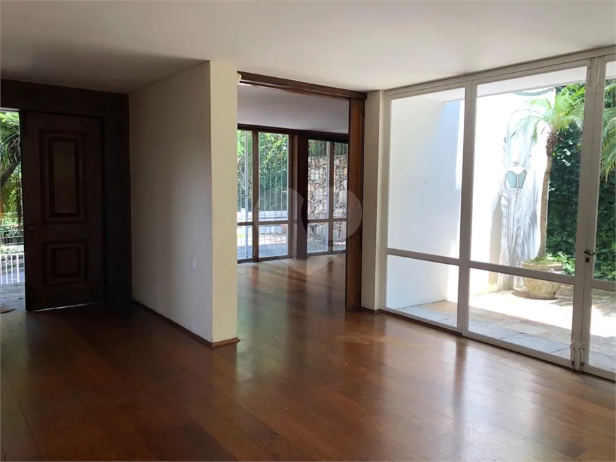 Foto 1 de Casa com 4 Quartos à venda, 550m² em Pacaembu, São Paulo