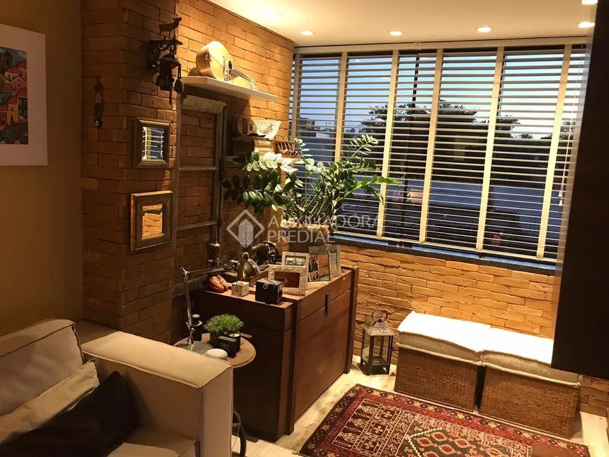 Foto 1 de Apartamento com 2 Quartos à venda, 71m² em Alto Petrópolis, Porto Alegre
