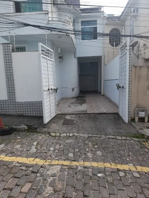 Foto 1 de Casa com 5 Quartos à venda, 500m² em Canela, Salvador