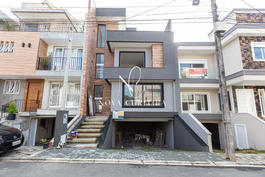 Foto 1 de Casa de Condomínio com 3 Quartos à venda, 206m² em Pinheirinho, Curitiba