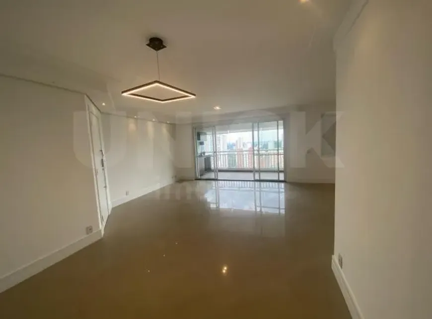 Foto 1 de Apartamento com 3 Quartos para alugar, 145m² em Lar São Paulo, São Paulo