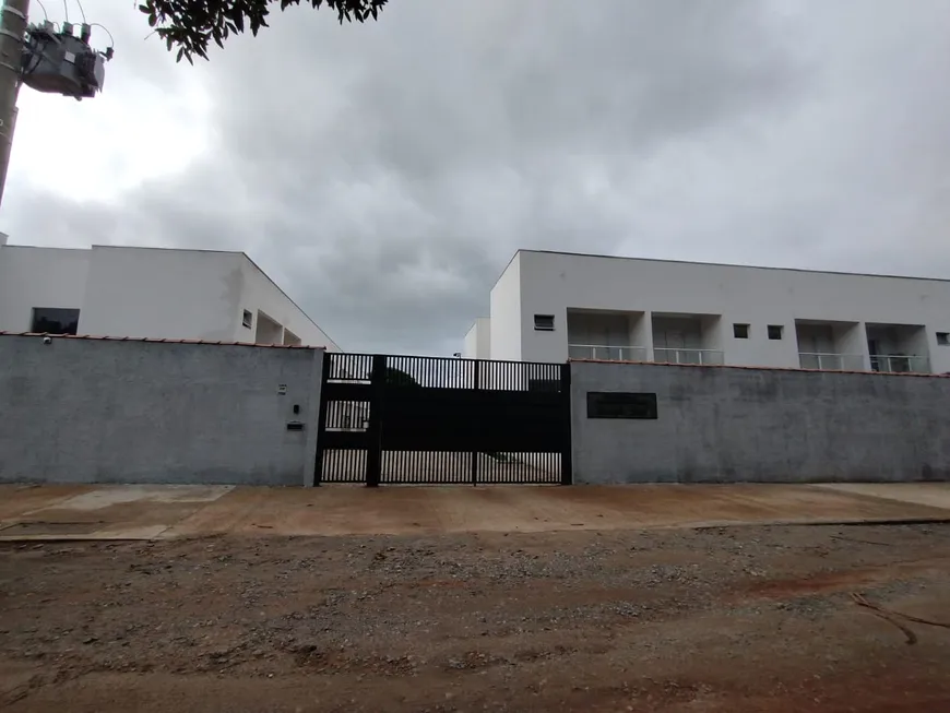 Foto 1 de Casa de Condomínio com 2 Quartos para alugar, 110m² em Jardim Perlamar, Aracoiaba da Serra