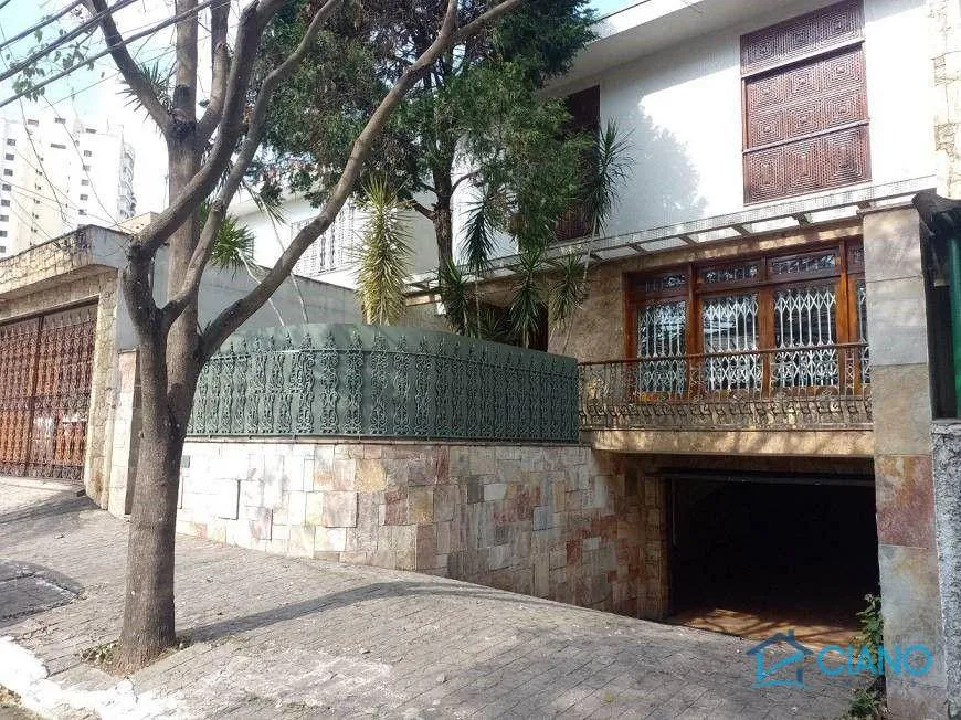 Foto 1 de Sobrado com 4 Quartos para alugar, 322m² em Parque da Mooca, São Paulo