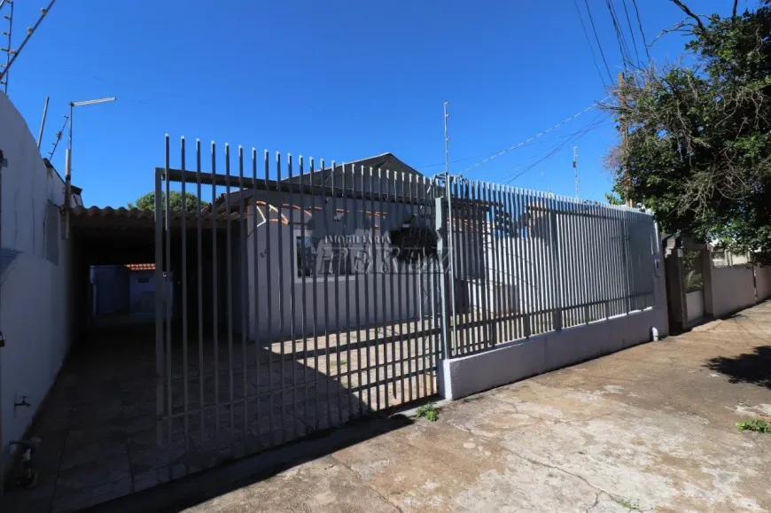 Foto 1 de Casa com 3 Quartos à venda, 139m² em California, Londrina